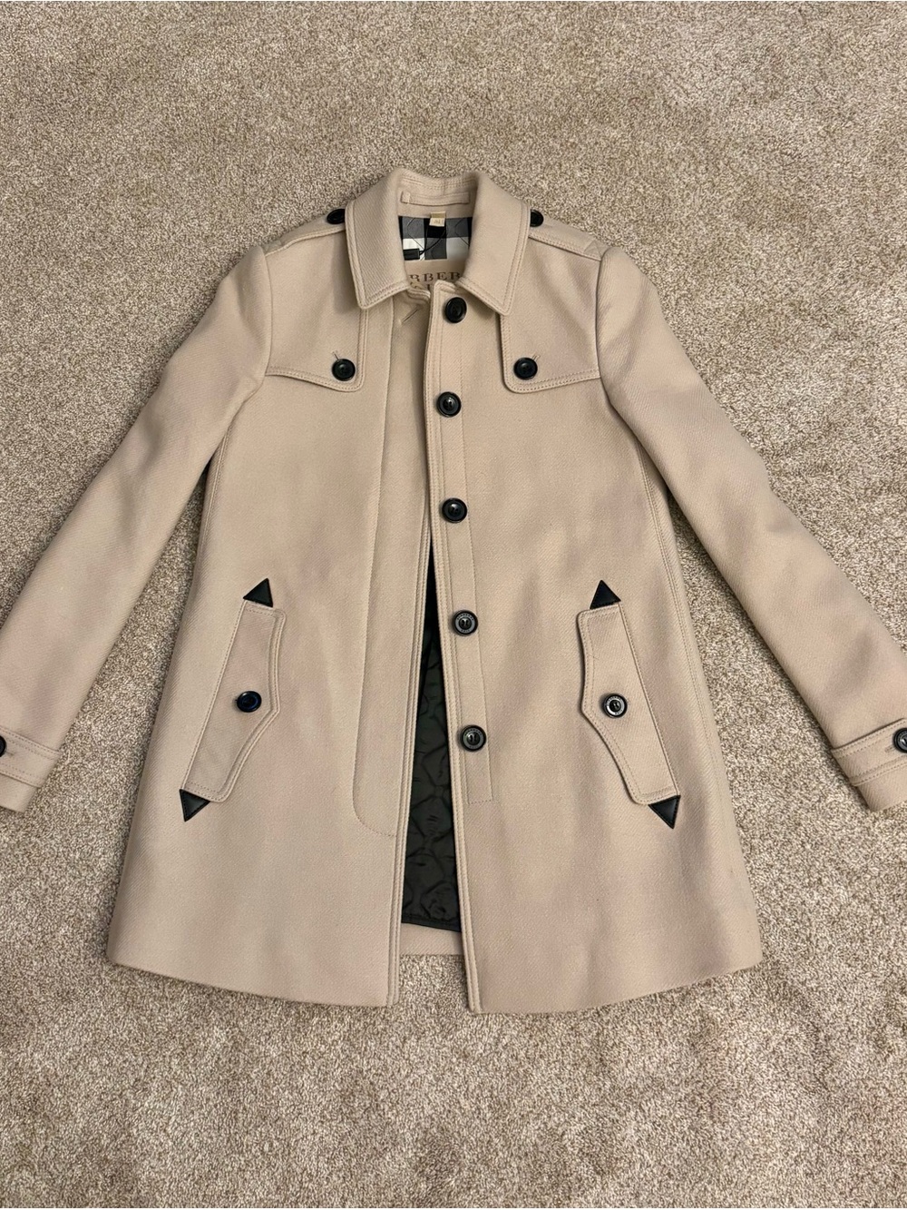 Burberry NWT Wool Blend Short Coat Detachable Quilted Liner Bag
Cream UK 4 US 2 - Picture 2 of 10